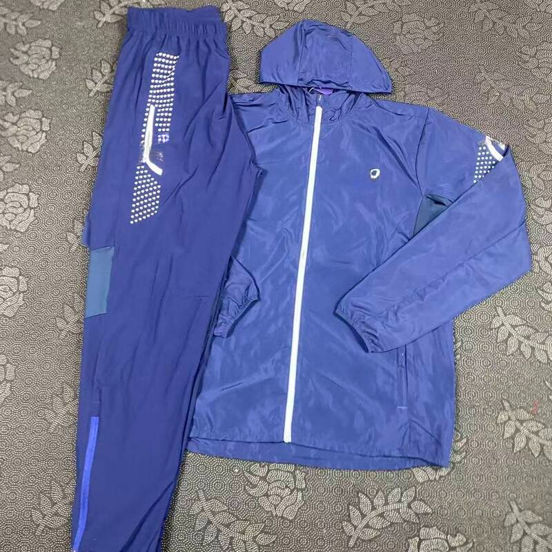 Oasis Tracksuit Designer Clothes Women Asic Clothes Sporty Doudoune Casual Comfortable Aasics Polo Shirt Breathable Waterproof Oasics Jacket Kids Se