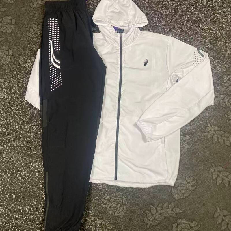 Oasis Tracksuit Mens Designer Clothes Asic Clothes Sporty Doudoune Casual Comfortable Aasics Polo Graphic Tee Shirt Breathable Waterproof Oasics Jac