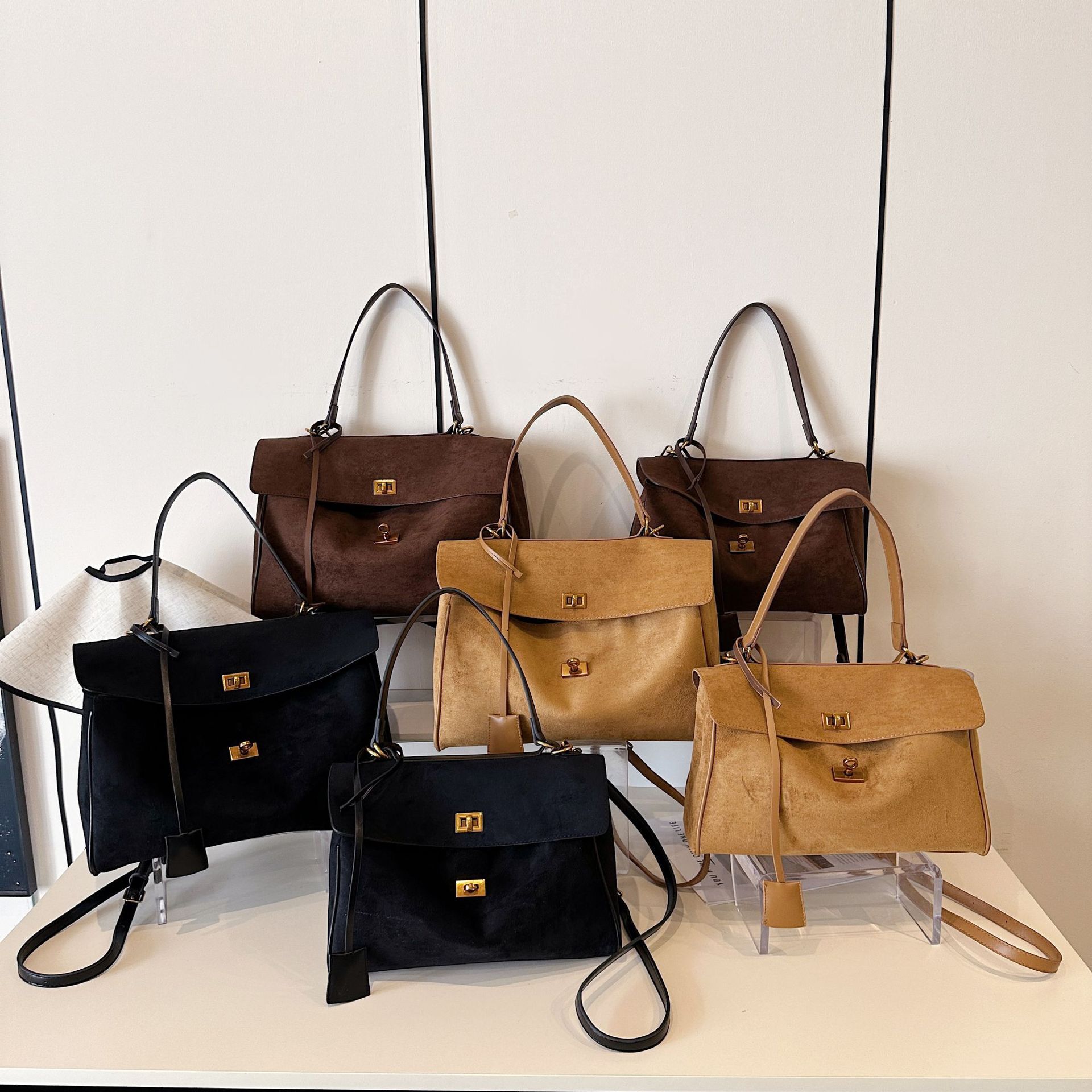 2026 new new elegant commuting retro matte crossbody model crossborder shoulder underarm versatile handheld tote bag free shipping free shipping
