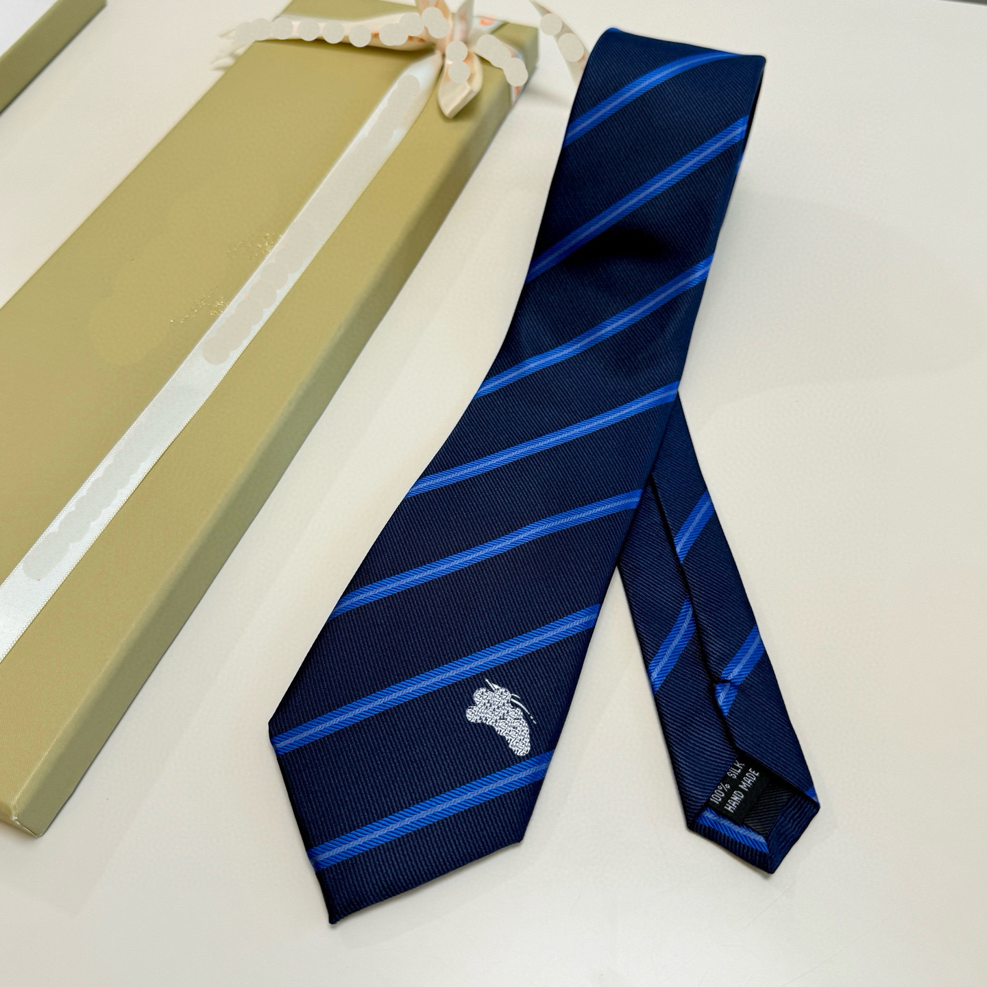 B904 Silk brand ties, luxury ties, new luxurious men's ties, high-end brand ties,business versatile ties, trendy fashion designer handcrafted s
