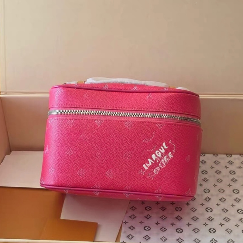 High End Pink Handheld Vanity Bag Cosmetic Bag Designer Makeup Bag High End Shoulder Bag Luxury Bag Fashion Handbag Travel Bag Toiletry Bag