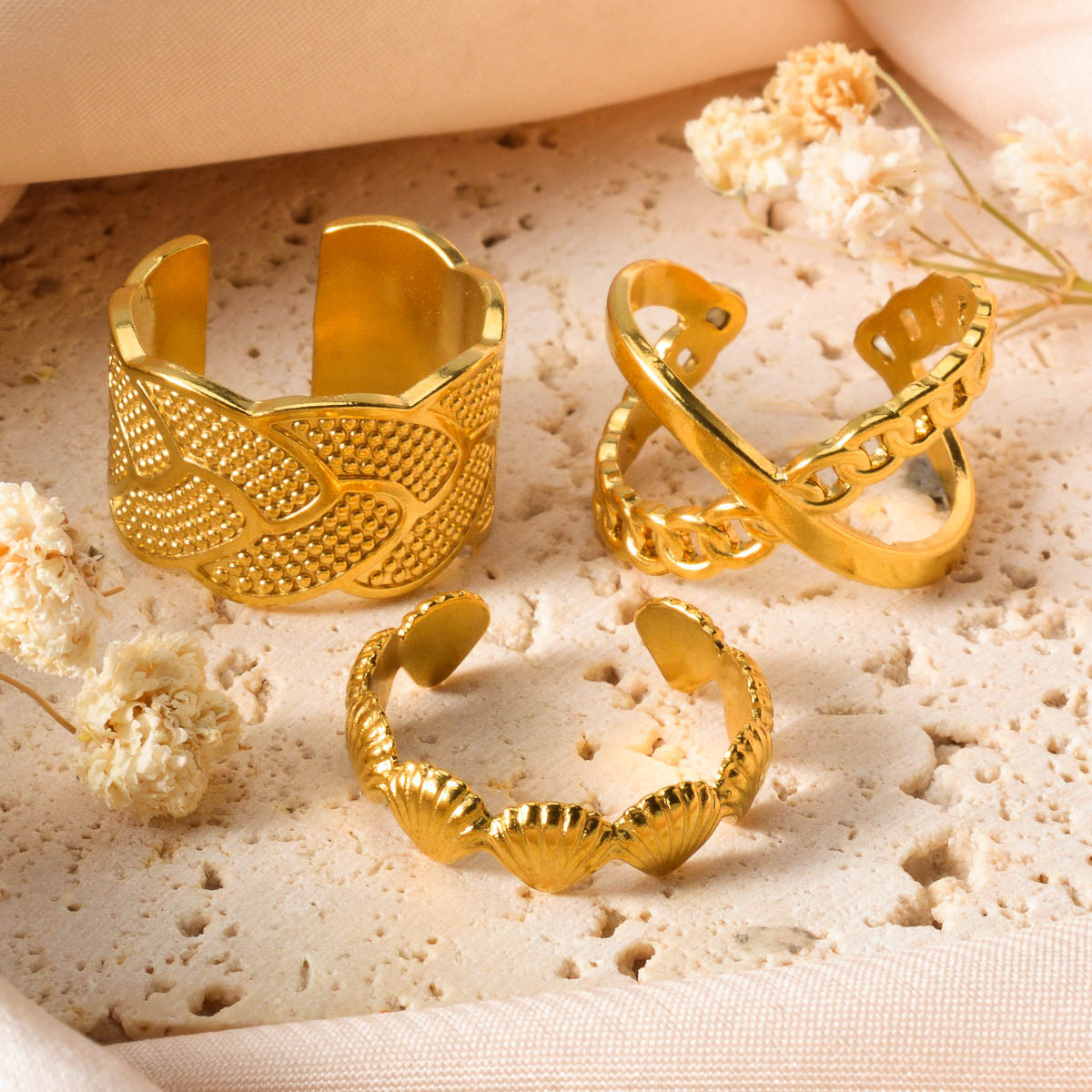 New European American-style, niche design, shell-shaped, twisted ring, simple, fashionable, and unique stainless steel ring