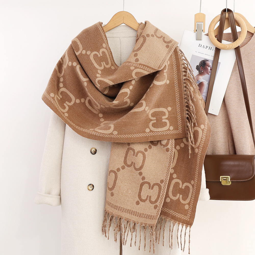 European and American luxury retro letter double-sided warm scarf for autumn and winter, designer high-end imitation cashmere shawl