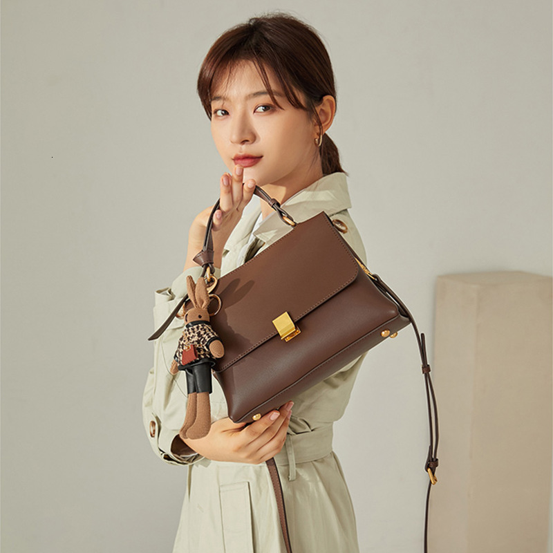 Summer New Women S Trendy Niche Design Versatile Crossbody Handbag Wholesale Genuine Leather Shoulder Bag Fashionable KABAHEBINGJUE
