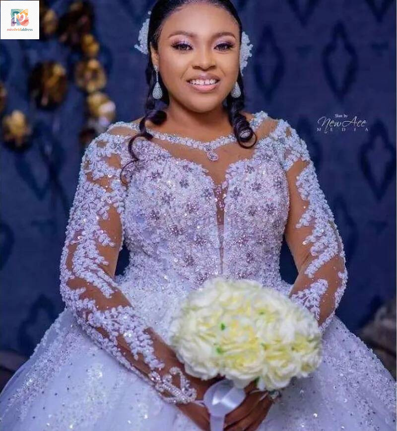 African Wedding Dress Cathedral Scoop Crystal Lace Appliqued Plus Size Bridal Gown Vestidos Novia Custom Made Robe De Mariage Mb019
