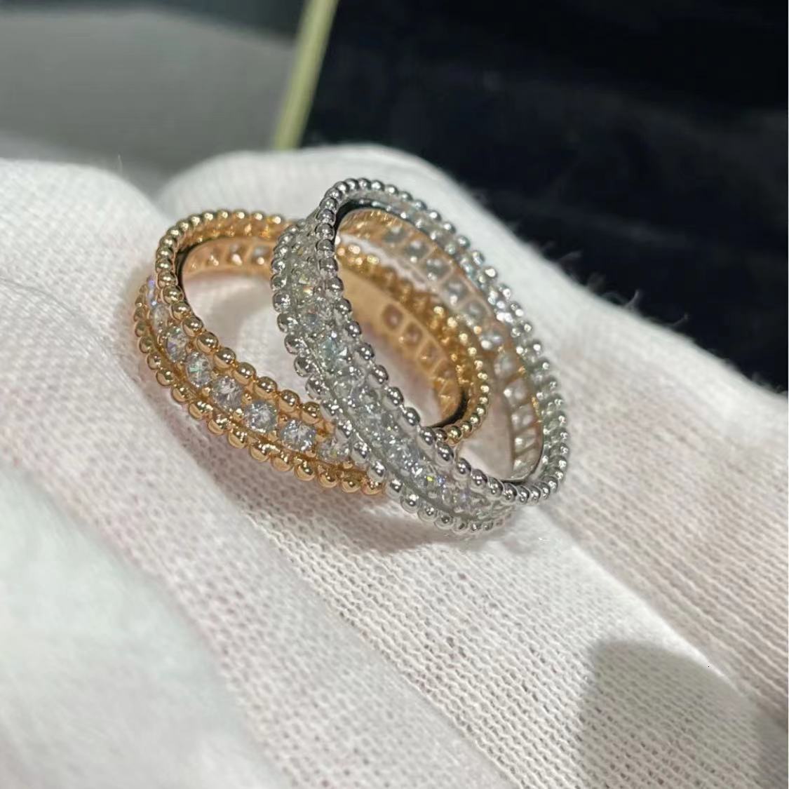 Designer Jewelry vanly cliff rings Four-Leaf Clover Single Row Full Diamond Kaleidoscope Round Women Thick Plated 18K Rose Gold Narrow Bead Ring