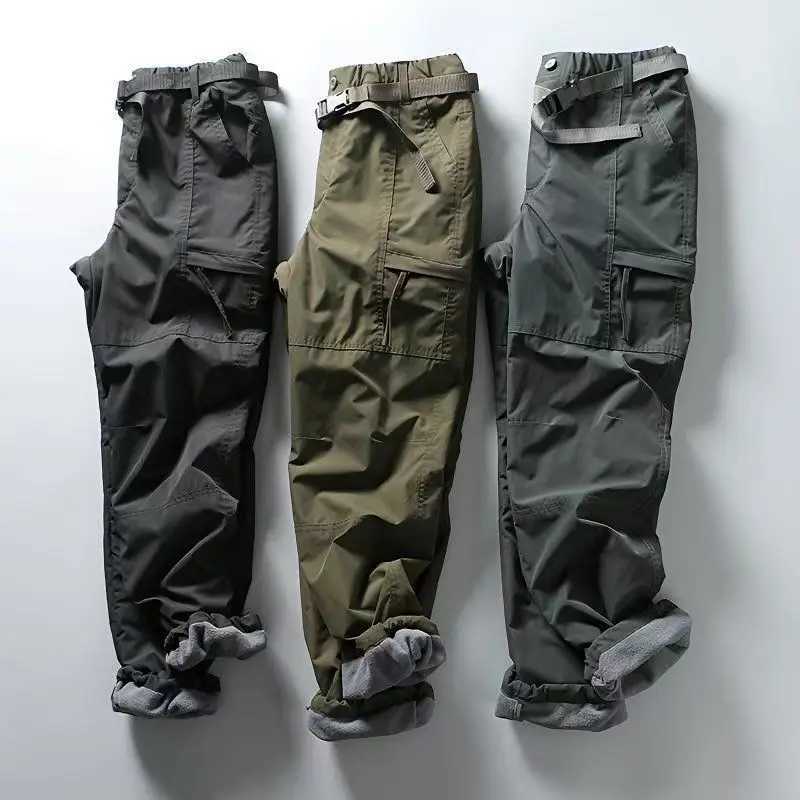Outdoor mountaineering assault men's pants autumn and winter with thick fleece windproof and waterproof straight leg pants T261019