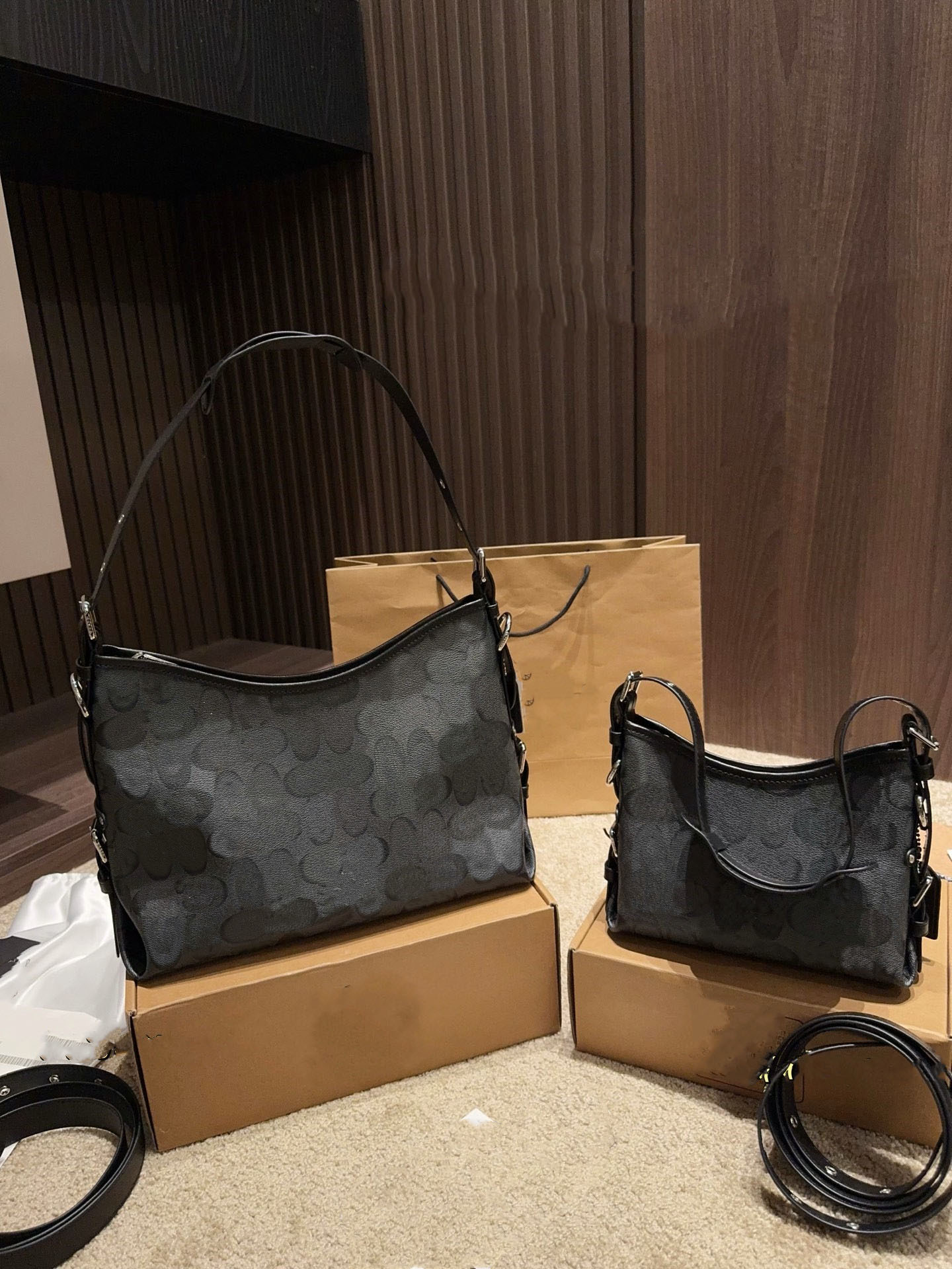 luxury tote bag Laurel shoulder bag designer crossbody purse Underarm laurel Bag for Women, Large capacity Retro Commuter coa Handbag shopping hobo