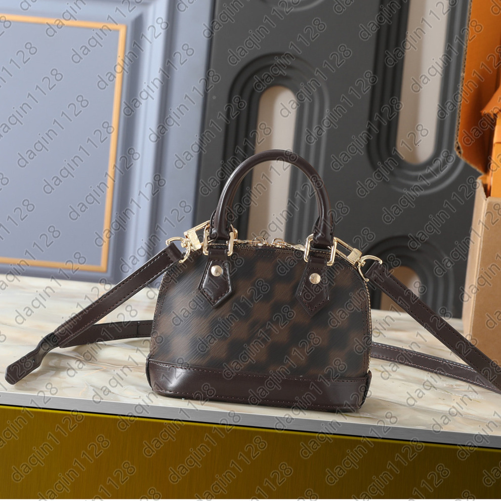 New Ladies Shell Bag Almabb Monogram Handbags Designer Top Handle Bag Womens Tote Bag Chain Pochette Purse Luxury Crossbody Bag M82717 C06BLO