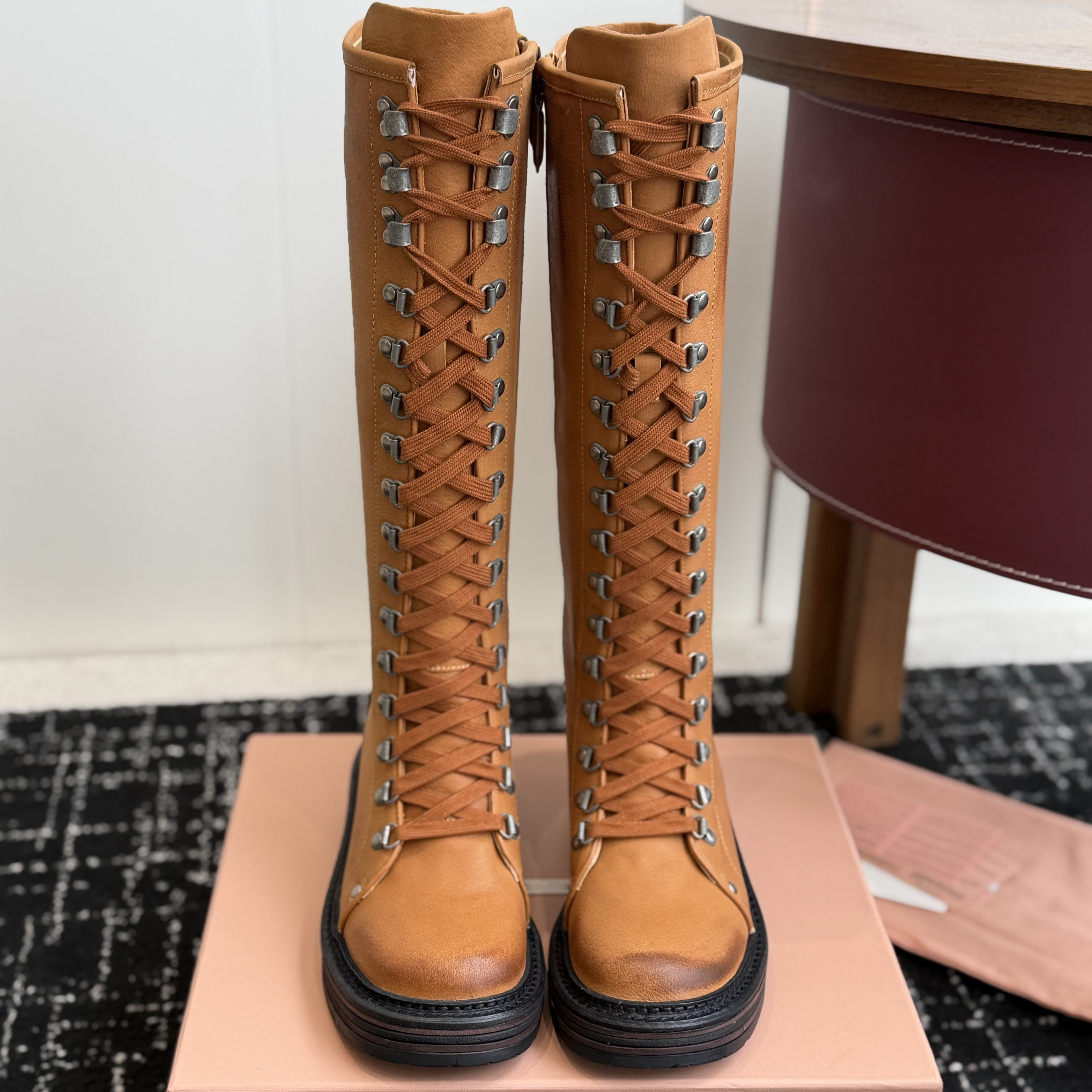 Women Vintage Knee High Moto Boots Waxed Cow Leather Lace Up Combat Boots Metal Eyelets Thick Platform Sole Retro Biker Boots Daily Streetwear Footw