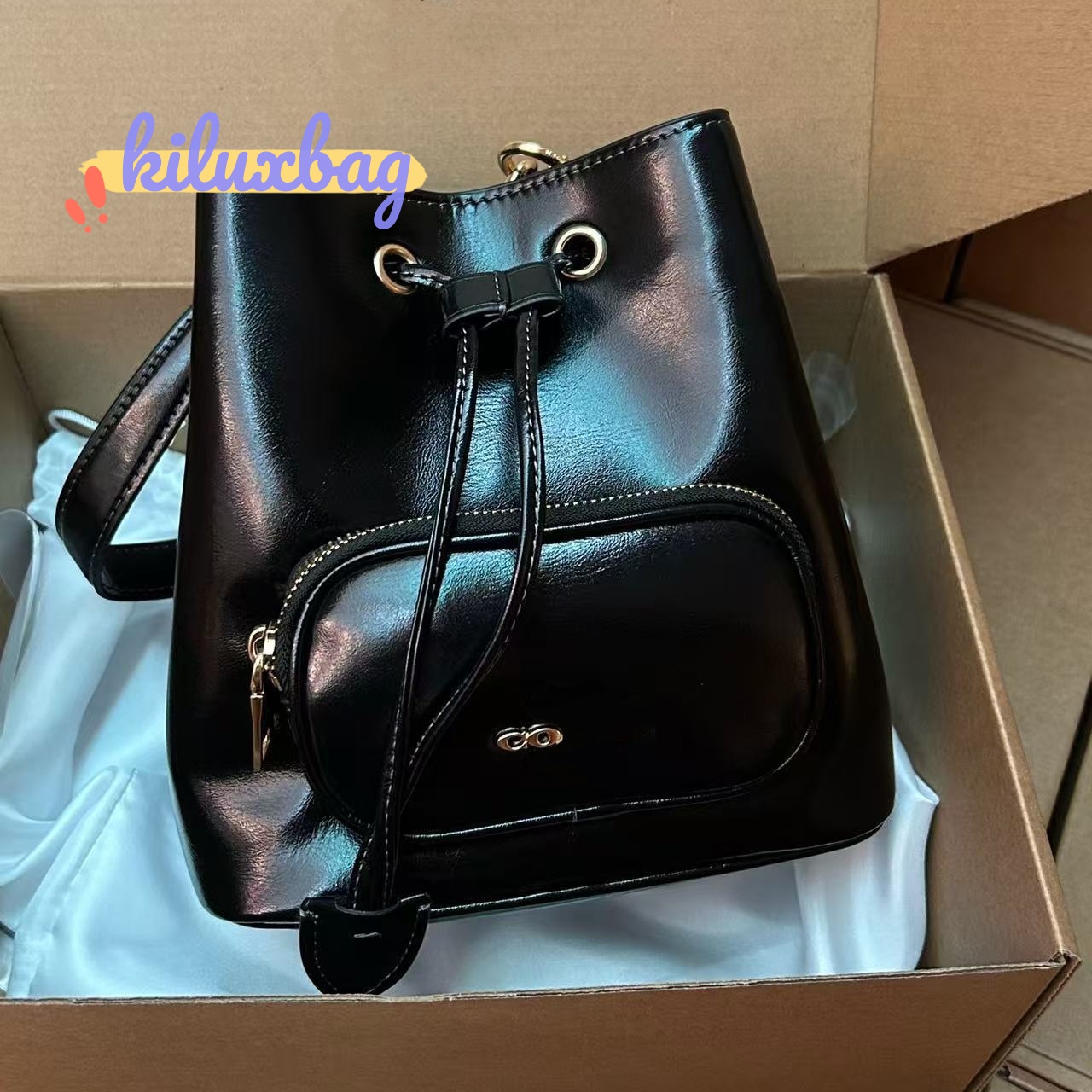 Designer Women Drawstring Bucket Bag Retro Shiny Leather Bucket Bag For Ladies Drawstring Closure Shoulder Crossbody Purse For Daily Commute Shoppin
