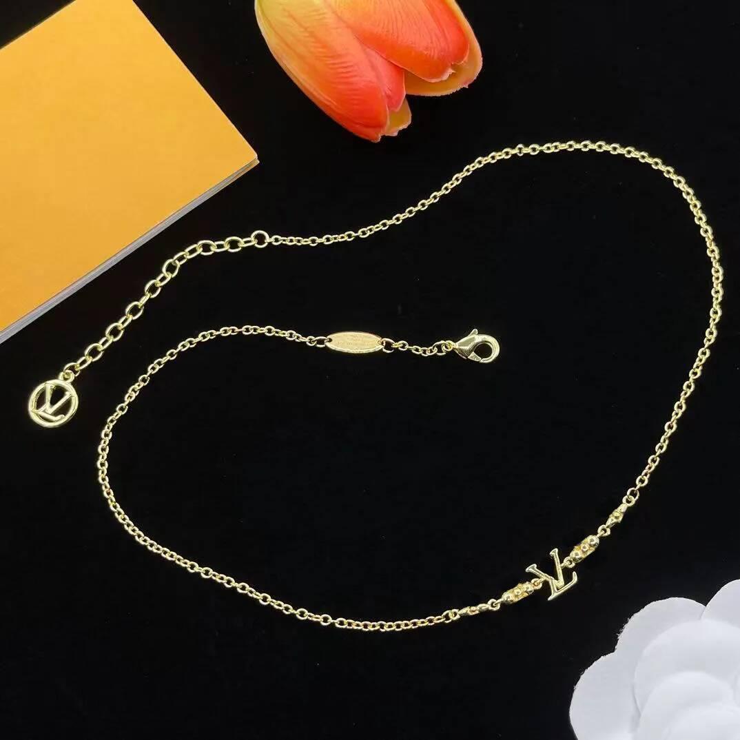 High Quality Titanium Steel Gold Jewelry Fashion Designer Necklace Gift Mens Womens Long Letter Chains Necklaces Golden Chain Jewlery Party sdfsdfds