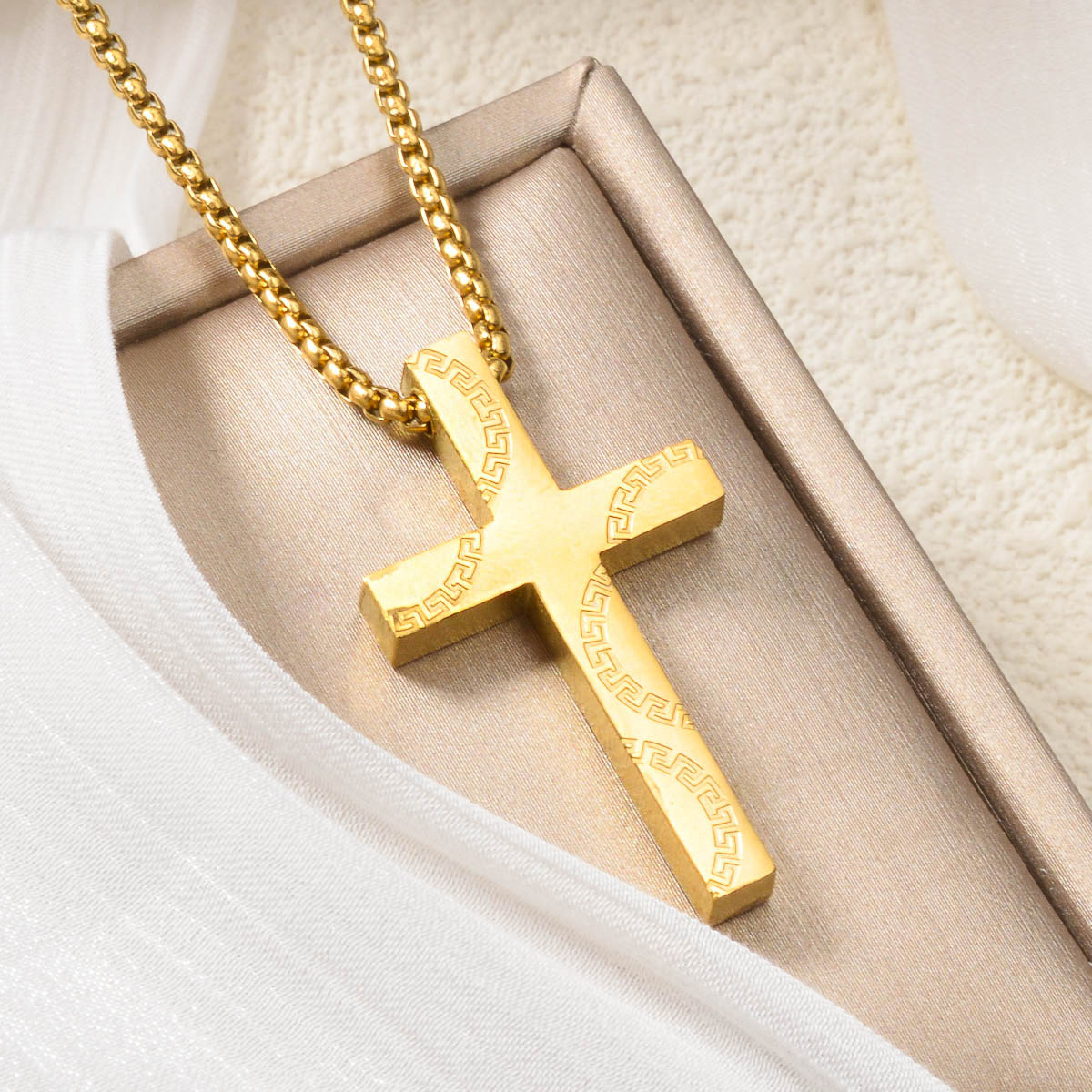 Hot-selling jewelry accessories for export: classic pendant with three-dimensional, solid cross design intricately carved edges, creating a unique a