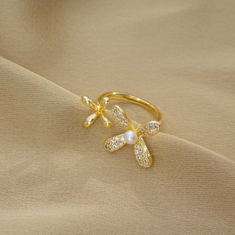 Luxury Brand Designer Jewelry Gold-Plated Copper New European And American Style Women's Open With Zircon, New Floral Design, Niche Minimalist