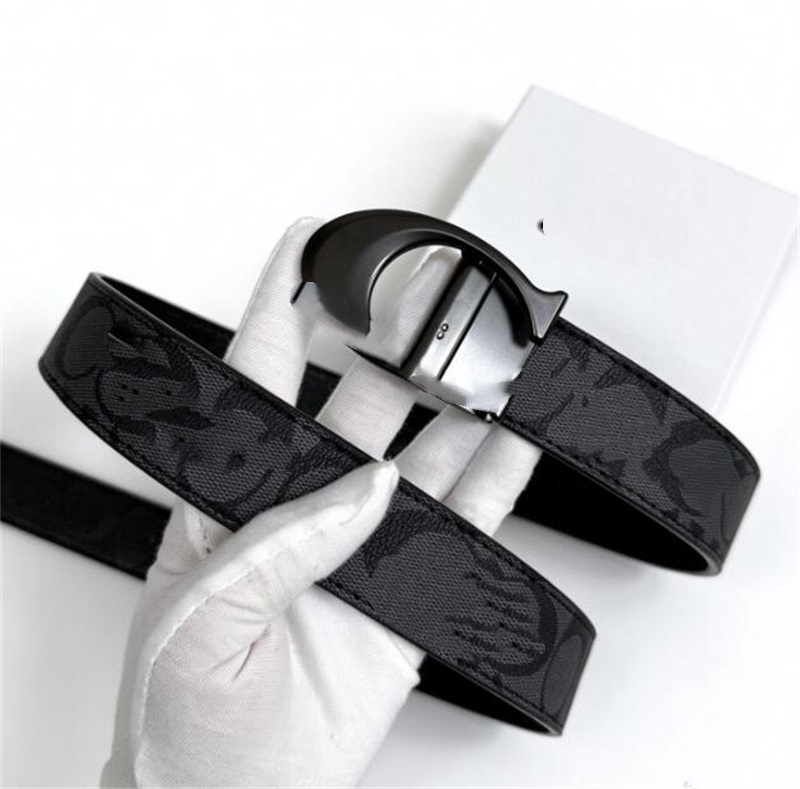 Designer Belt All Black Men Belts Classical Letter Smooth Buckle Luxury Classic Ceinture Formal Casual Width 3.4cm Size 95-125cm Om1821