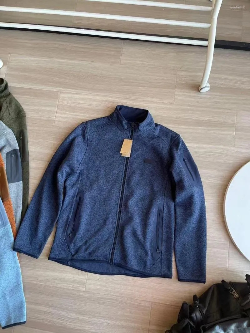 Men's Jackets Designer Fleece Outdoor Jacket Fashion Stand Knitted Zip Up Coat Seamless Bonded Fabric Casual Outwear 4c