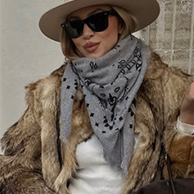 Retro Printed Tassel Scarf Ladies Lightweight Soft Autumn Winter Windproof Shawls Neckwear Casual Street Woman's Accessory260928ww