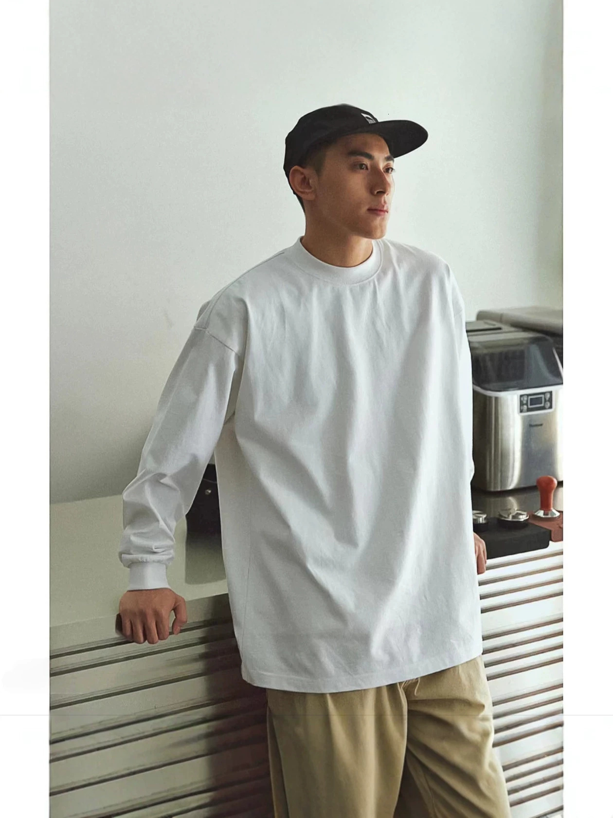 White 300g heavyweight long-sleeve base layer, pure cotton T-shirt, men's autumn American-style round-neck undershirt, loose-fitting solid-colo