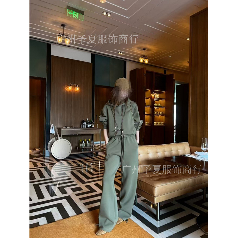 Nanyou Women's 26 Early Autumn New Collection: designer luxury Leather-trimmed, bow-knot, hooded long-sleeve sweatshirt and casual pants set
