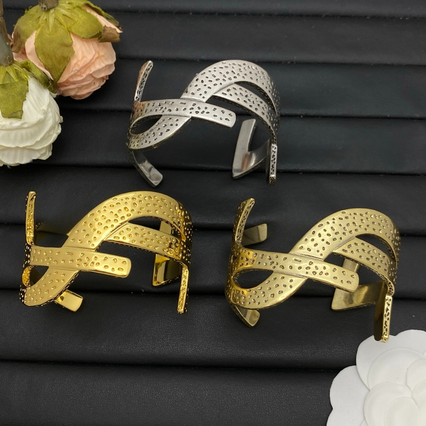 Bangle Designer Bracelet Open Bangle for Womens Gold Plate Wide Classic Letter Cuff Bracelets Accessories Party Jewelry
