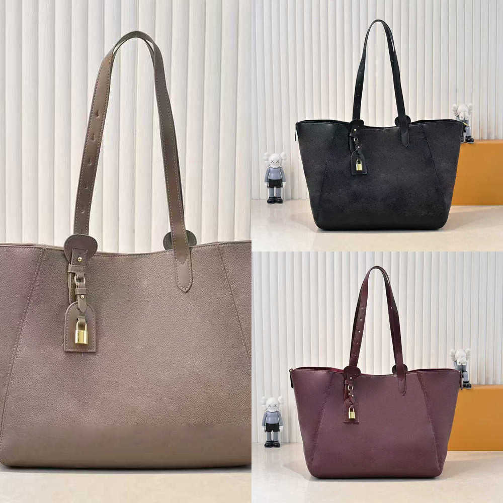 Large Tote Luxury Designer Bags For Women Men Hoho Shopping Bags High Quality Leather Hand s With Lock Messenger 260112