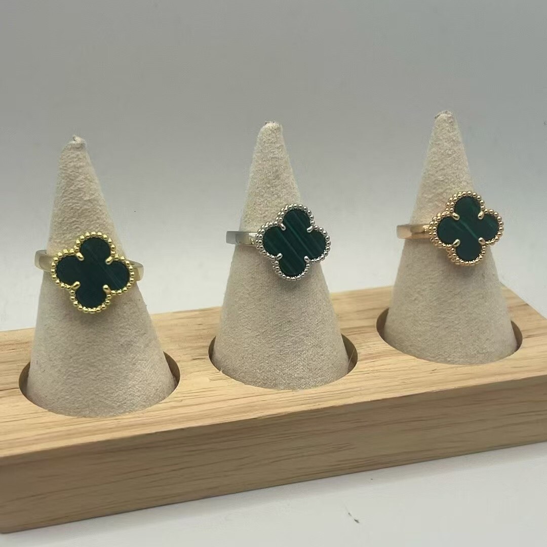 Designer Jewelry vanly cliff rings V Four-Leaf Clover White Shell Black Onyx Red Agate Peacock Green Ring Thick 18K Rose Gold Plating
