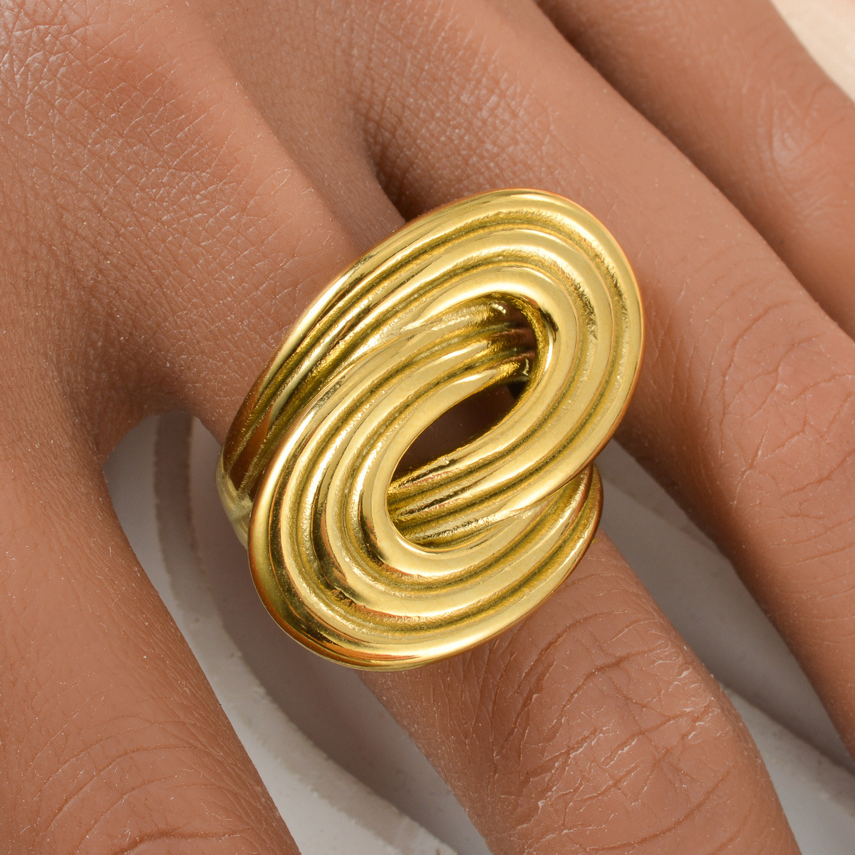 New geometric twisted stripe wrap ring, stainless steel with 18k gold plating, fashionable and vintage design ring jewelry