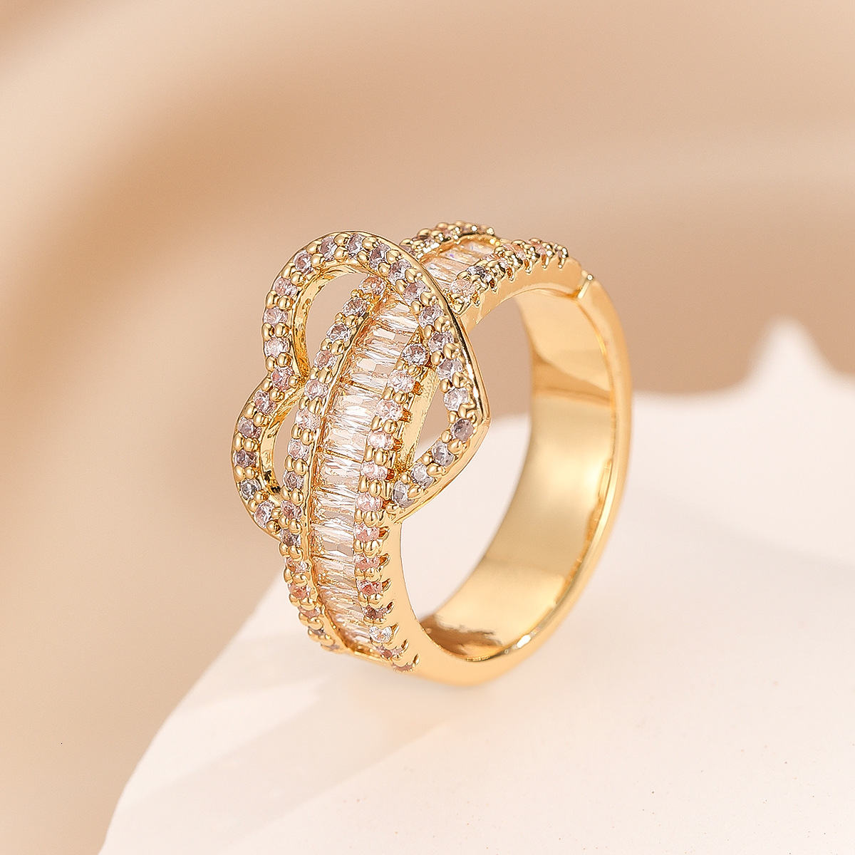 Luxury Elegant Dainty Jewelry Luxury Brand Designer Jewelry Elegant Cubic Zirconia Heart Knot Versatile For Commuting, Light Luxury Style, Bestselli