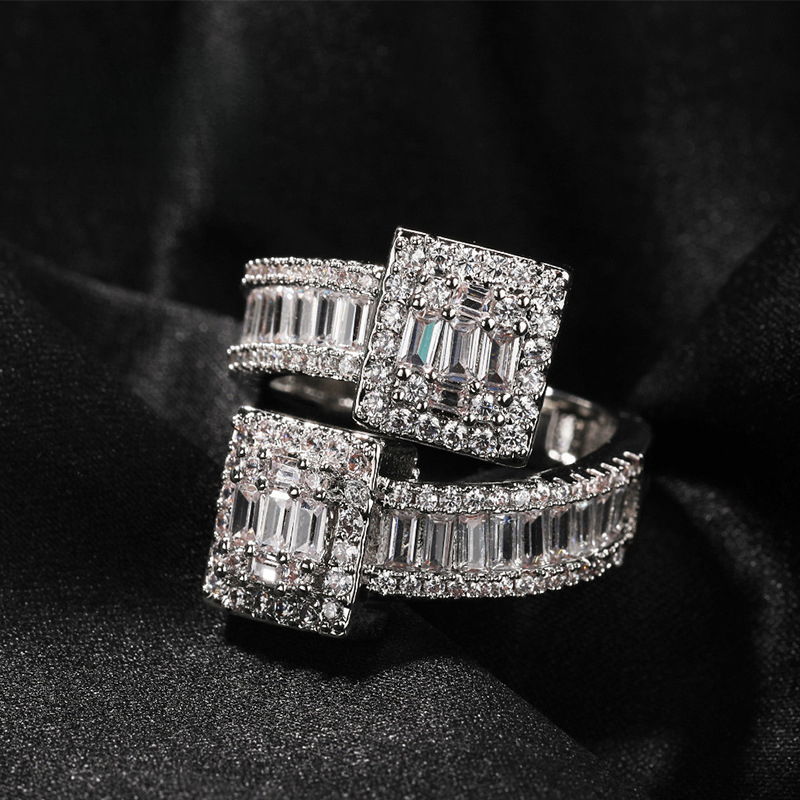 New Fashion Out D VVS Diamond Hip-Hop Light Luxury Micro-Paved moissanite Offset T-Square Niche Luxury Iced Design Ring Trend Luxury Iced