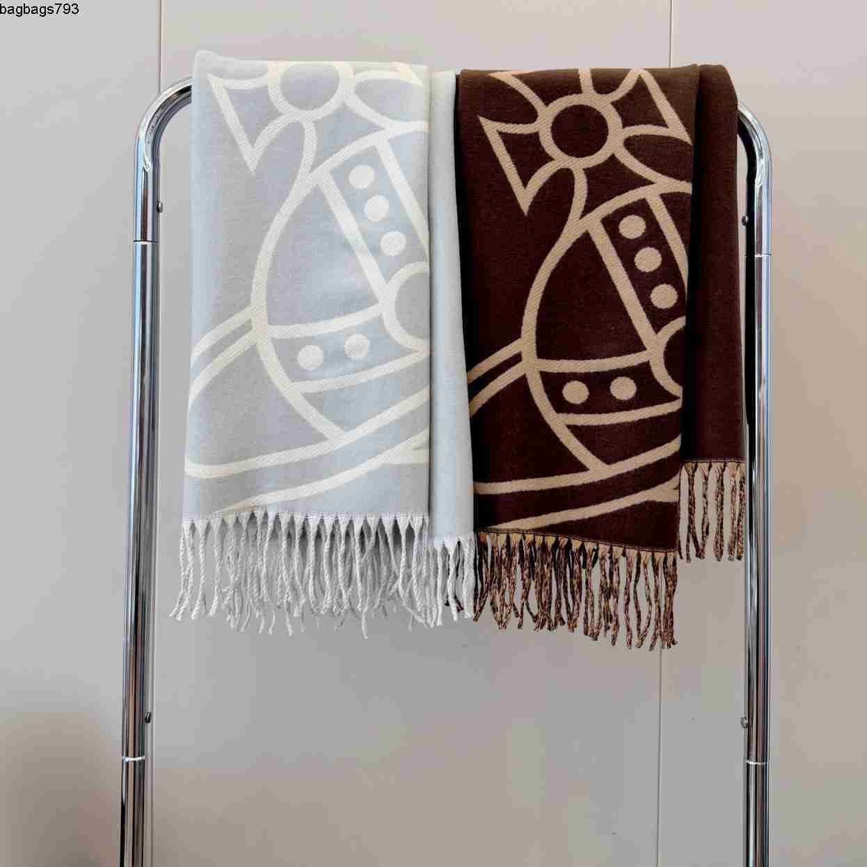 Scarves 2026 new fashion designer Cashmere scarf luxury scarf Womens and men autumn and winter preservation Wraps scarf wool Scarves without box siz