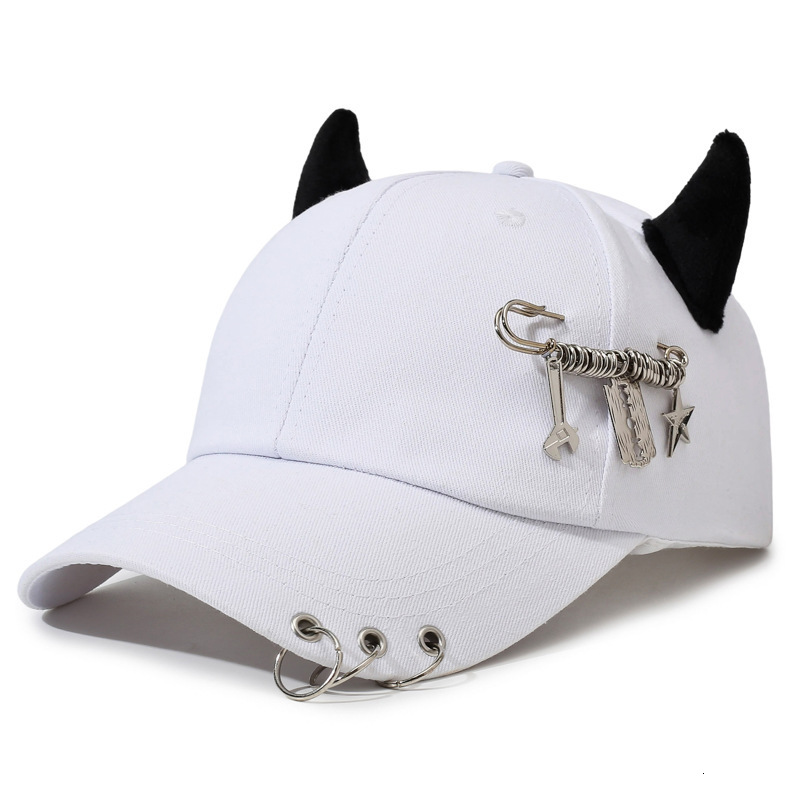 Cow Horn Curved Brim Hip-Hop Unisex, With Metal Rings, Versatile Baseball Duckbill Cap, European And American Street Korean Style, Trendy, For Stude