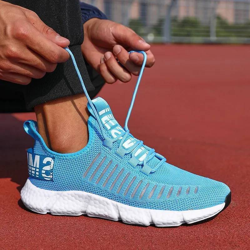 Summer Men Sneakers Lightweight Breathable Mesh Outdoor Casual Fashionable Tennis Training Shoes Men's Free Shipping
