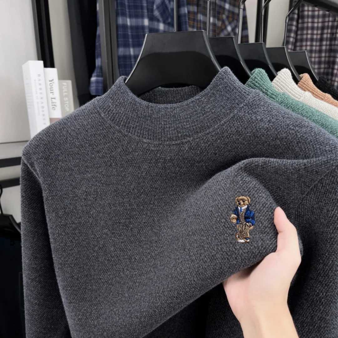 bear exquisite cartoon designer brand embroidery Korean version sweater winter new men's velvet warm long slved top M261017