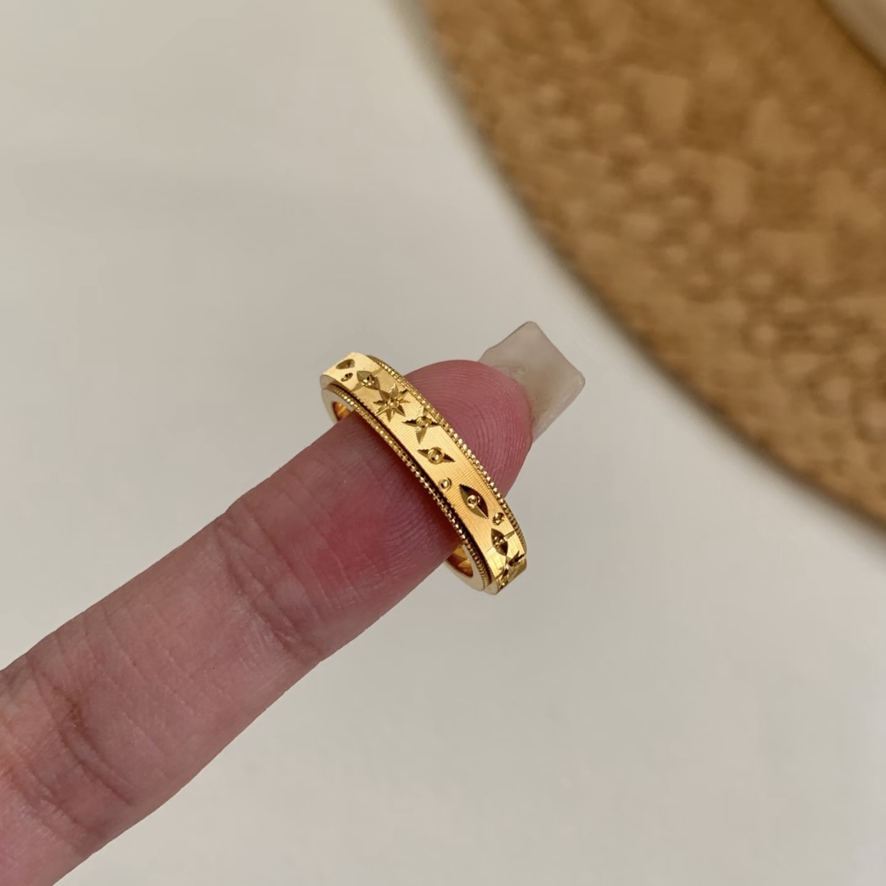 Luxury Elegant Dainty Jewelry Luxury Brand Designer Jewelry New Eight-Pointed Star Ring For Women, Exquisite Luxurious, With A Unique Design And Rot