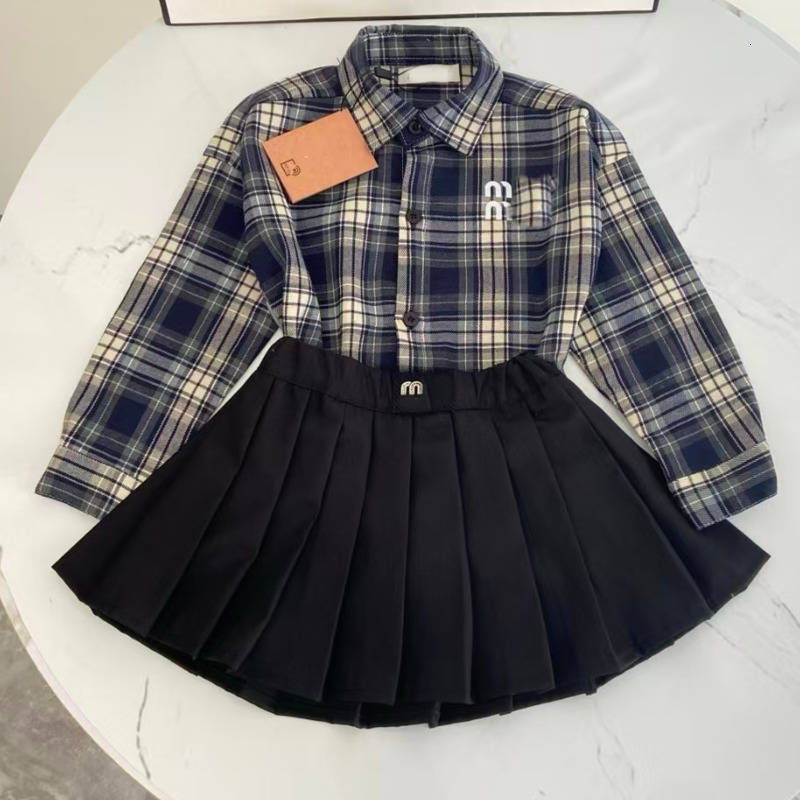 Spring Auturmn Designer Kids Clothing Sets New Style Fashion Two Piece Dress Set Girls Long Sleeve Plaid Shirt And Pleated Skirt Outfit