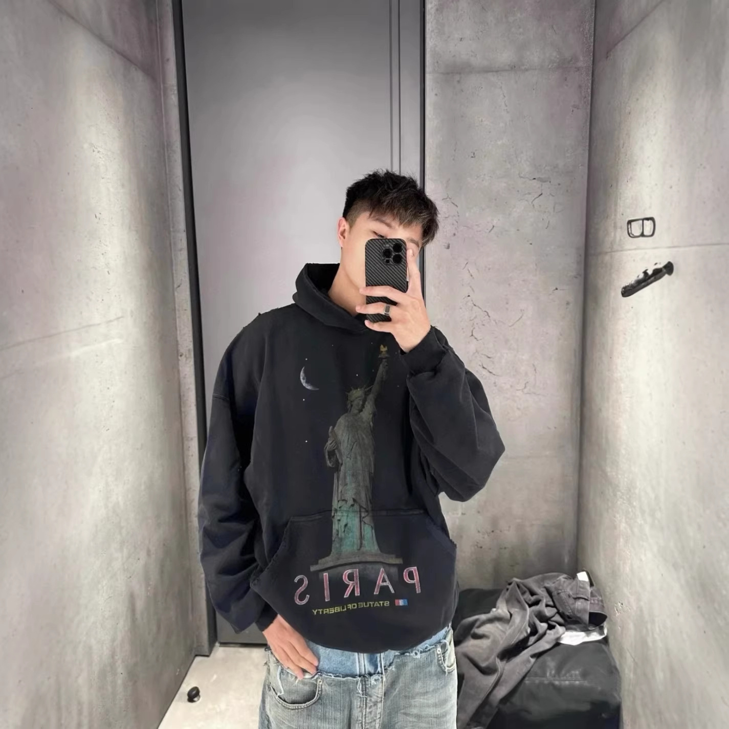 Paris B brand's designer luxury new Liberty Statue print hoodie, distressed and ripped, unisex, versatile, trendy ins hoodie