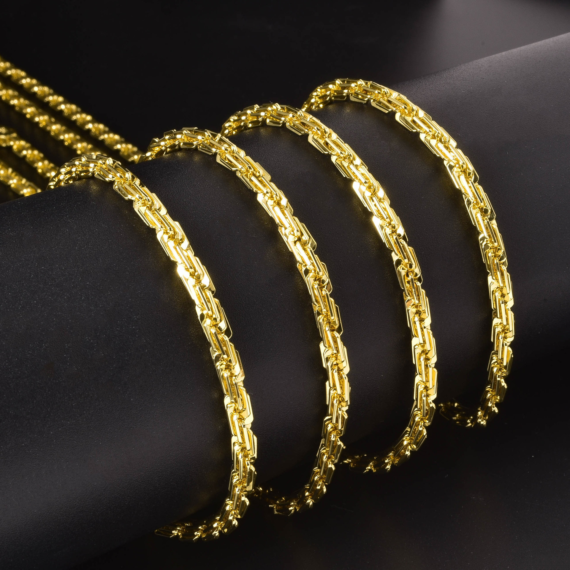 Classic copper plated with 18K gold, three-layer twisted link imperial chain, 750 hallmark, available in multiple sizes, wholesale