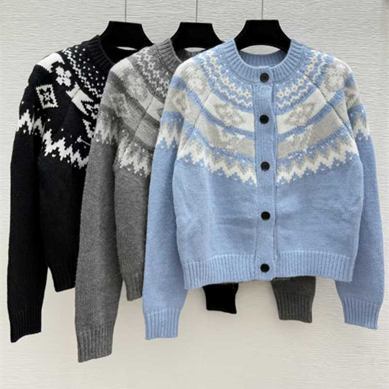 Women's Sweaters designer L26 Autumn New woman Fashionable, Slim-Fit, Knitted Cardigan with Round Neck and Fair Isle Pattern