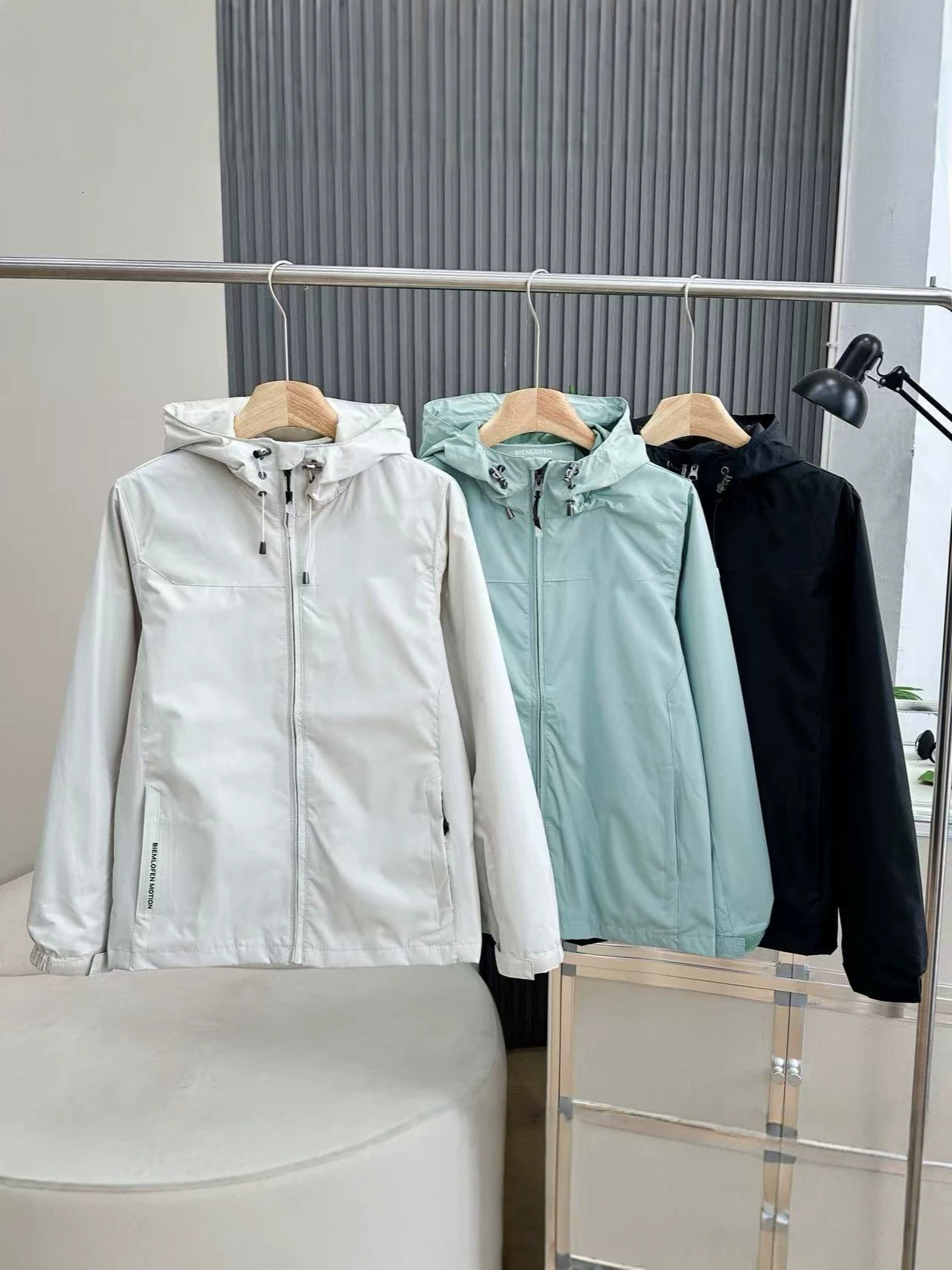 Women's B brand hooded zip-up jacket for designer luxury spring, autumn, and winter
