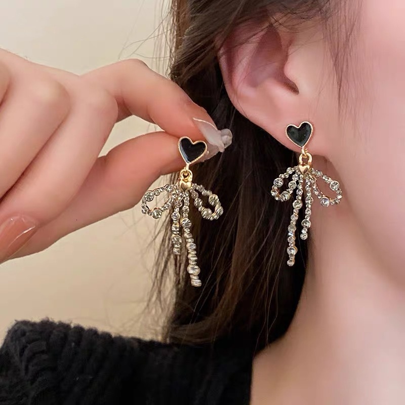 Luxury Elegant Dainty Jewelry Luxury Brand Designer Jewelry Sweet-Style Earrings, Featuring Red Black Heart Bow Designs, Long Tassels, European Amer