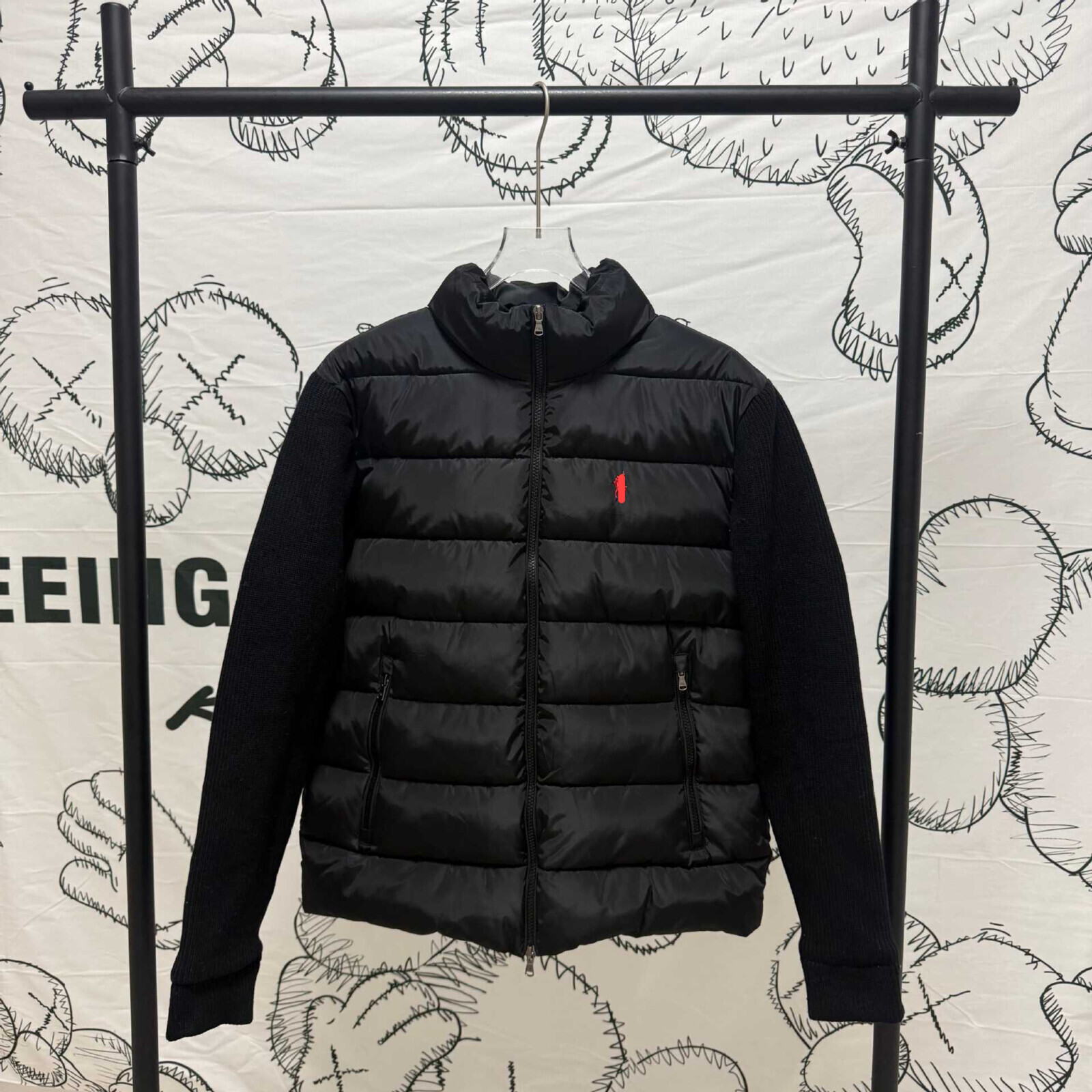 2026 Winter mens designer jacket with patchwork sleeve Coat stand-up collar mens designer clothes Puffer Hooded Zipper Winter Polo Puffer Puffer Jac