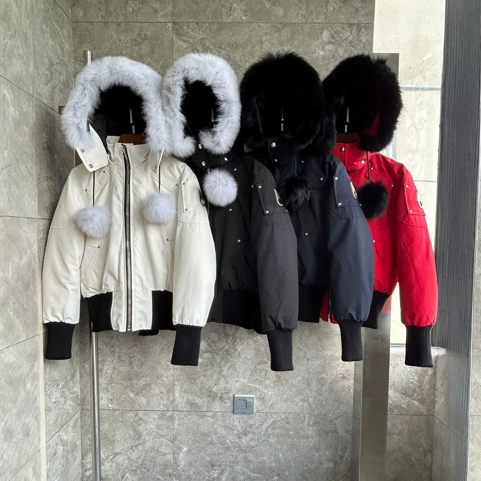 Foreign Trade, Cross-Border, European Style, Canada 03 Model, Small Scissors Design, Large Fur Collar, Hooded, Slim-Fit Down Jacket, Women's Ou