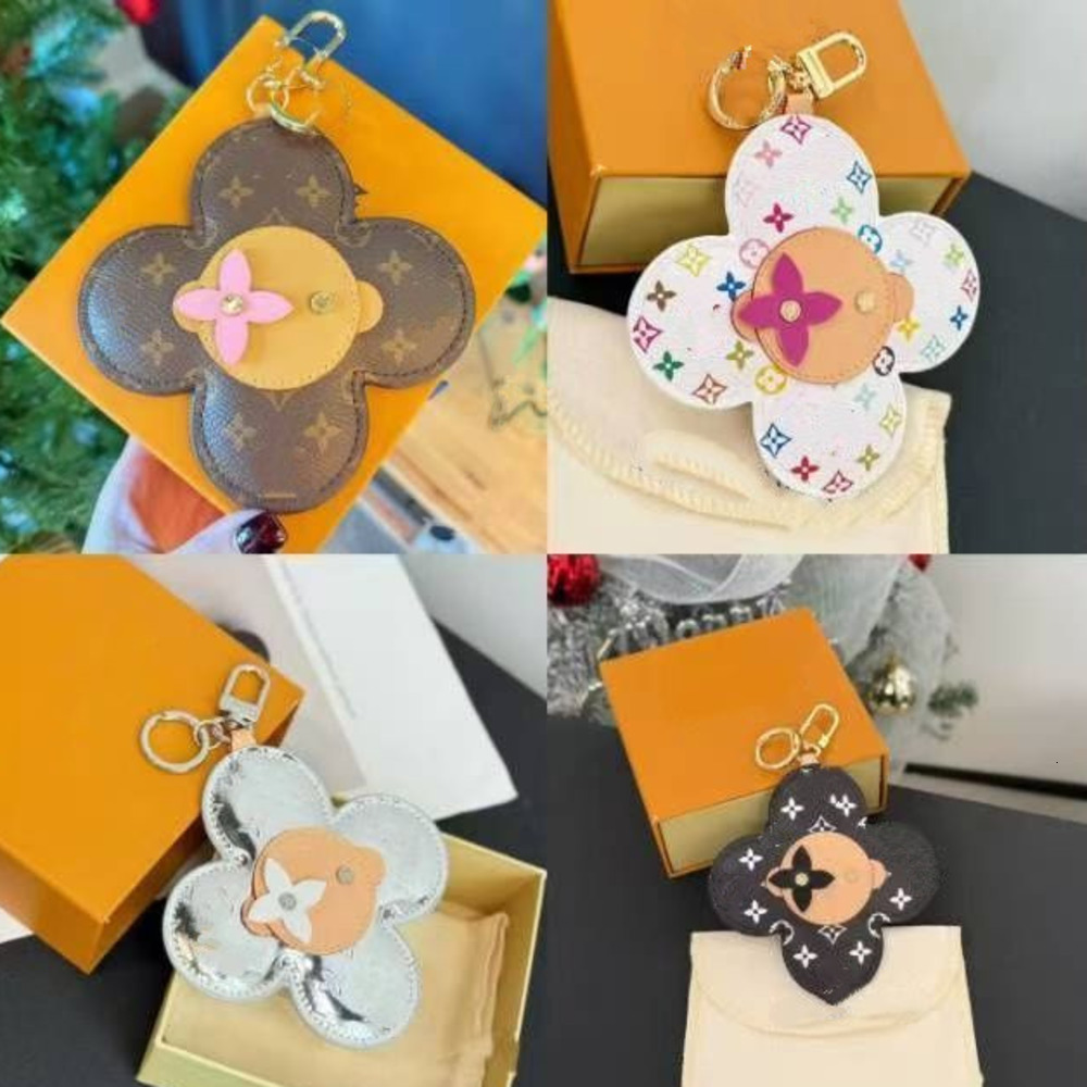 Keychains Lanyards 2026 Womens Y2k Designer Charm Luxury Gold Keychain High Quality Car Keychains Daily Bag Charms Alloy Key Chain gift AA