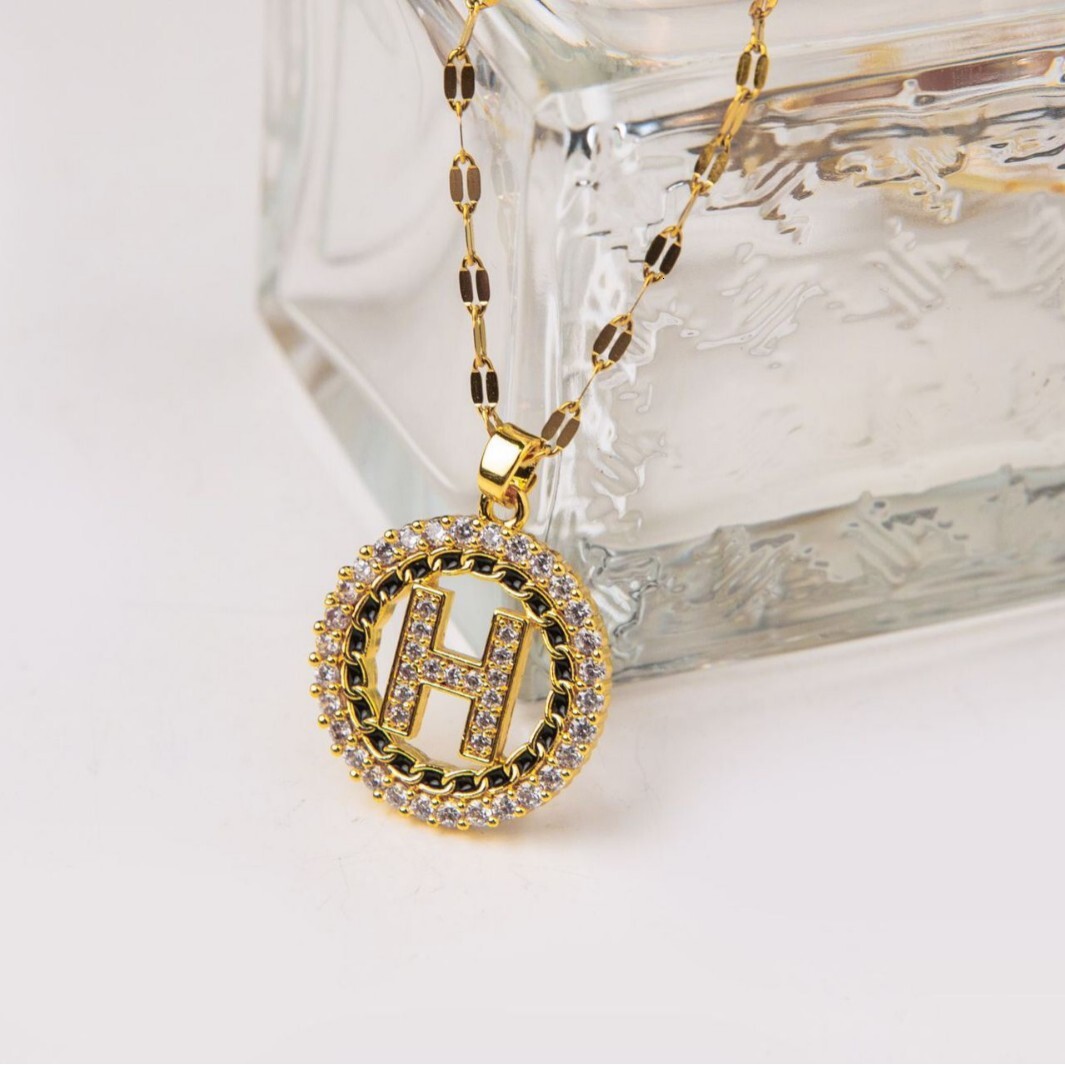 Luxury Brand Designer Jewelry 2024 New Fashion Letter H Steel Necklace For Women Gold Lace Full Diamond Light Luxury Niche High-End Clavicle Chain L