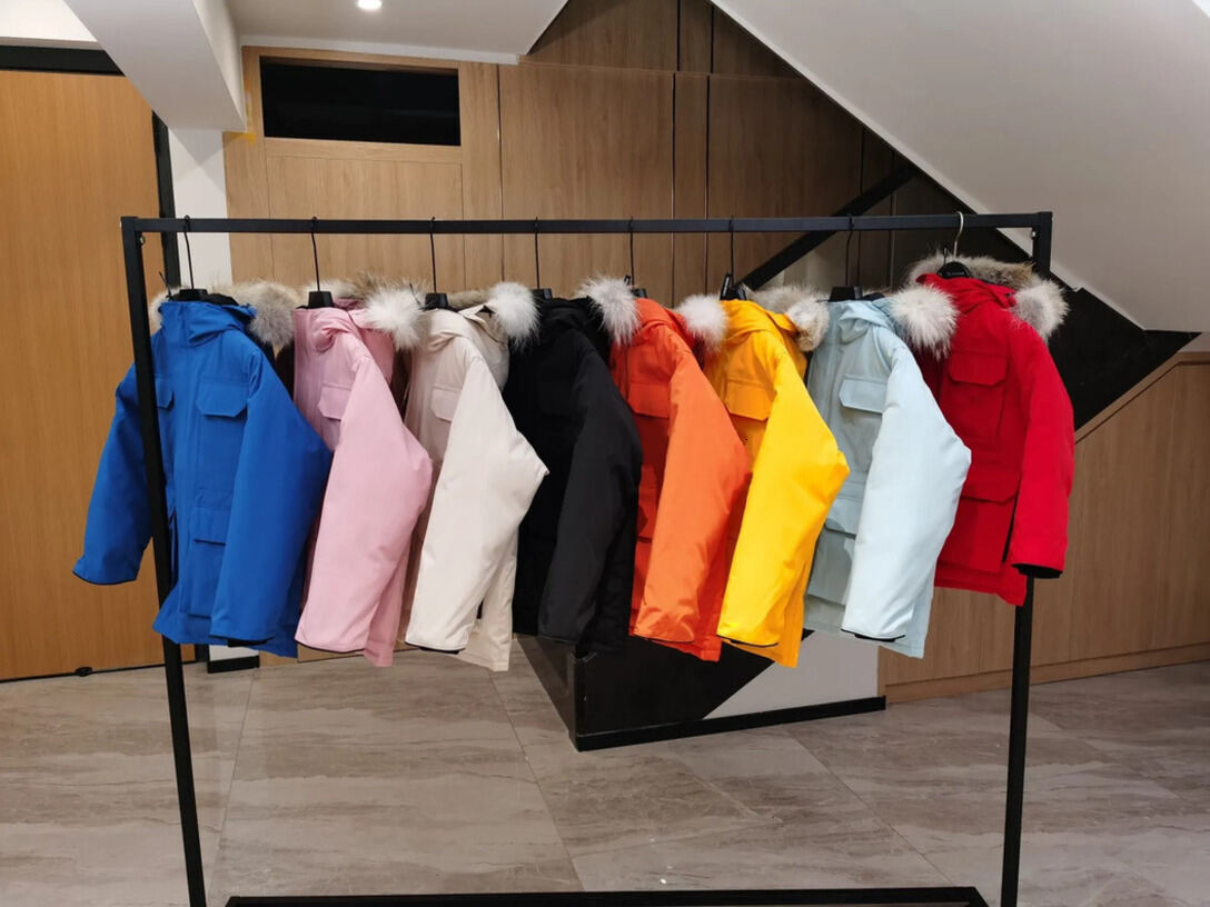 Boys Down Jacket Kids Coat Girl Pink Hoodies Kid Coats Tops Baby winter Designer Clothes Hooded Girls Winter Jackets Child Clothe Chri