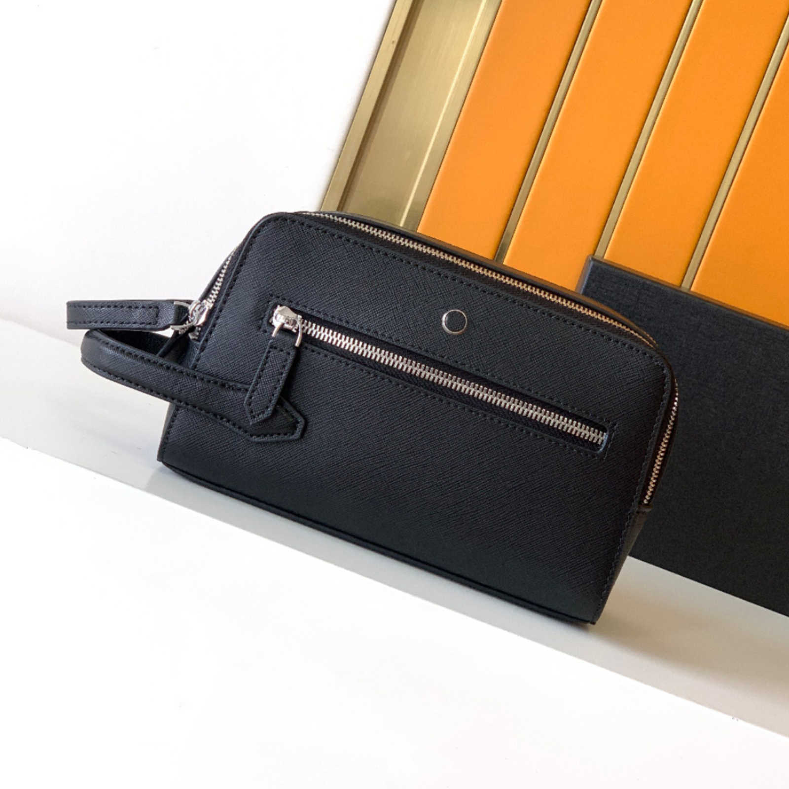 Luxury Designer Pillow Makeup Bag Women Portable Cosmetic Storage Large Capacity Travel Toiletry Bag Compact Storage Organizer 261019