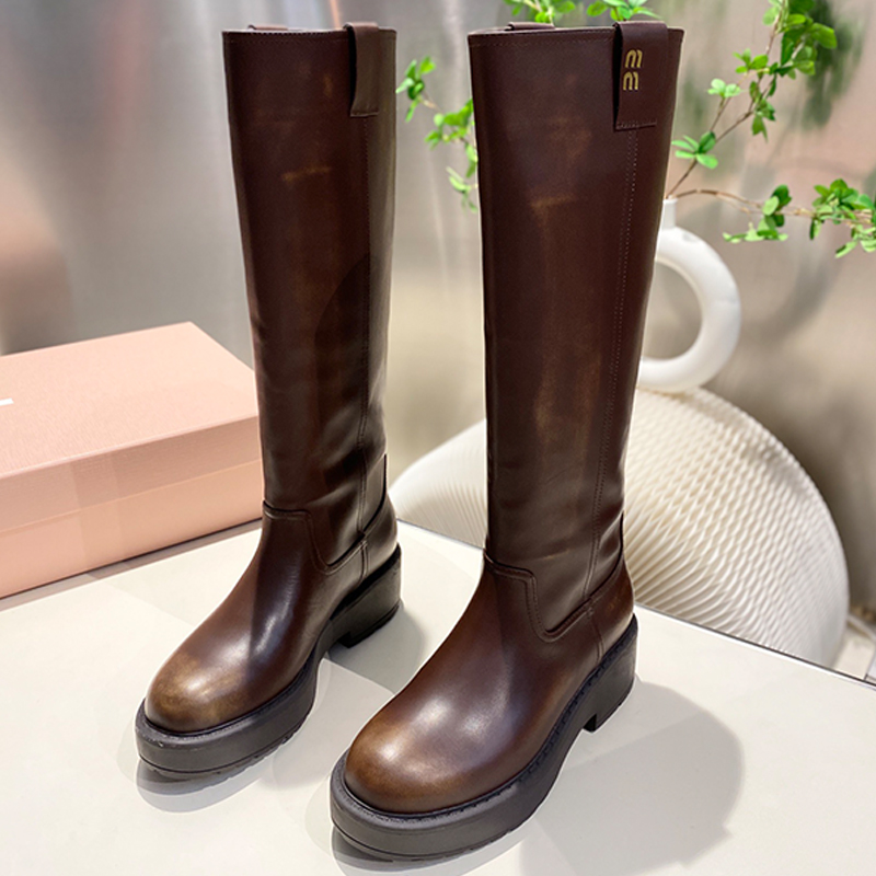 Womens Leather Boots Luxury Round Toes Lug Tread Fashion Knight Boots Designers Thick Platform Sole Vintage Burnished Leather Western Boots Leather