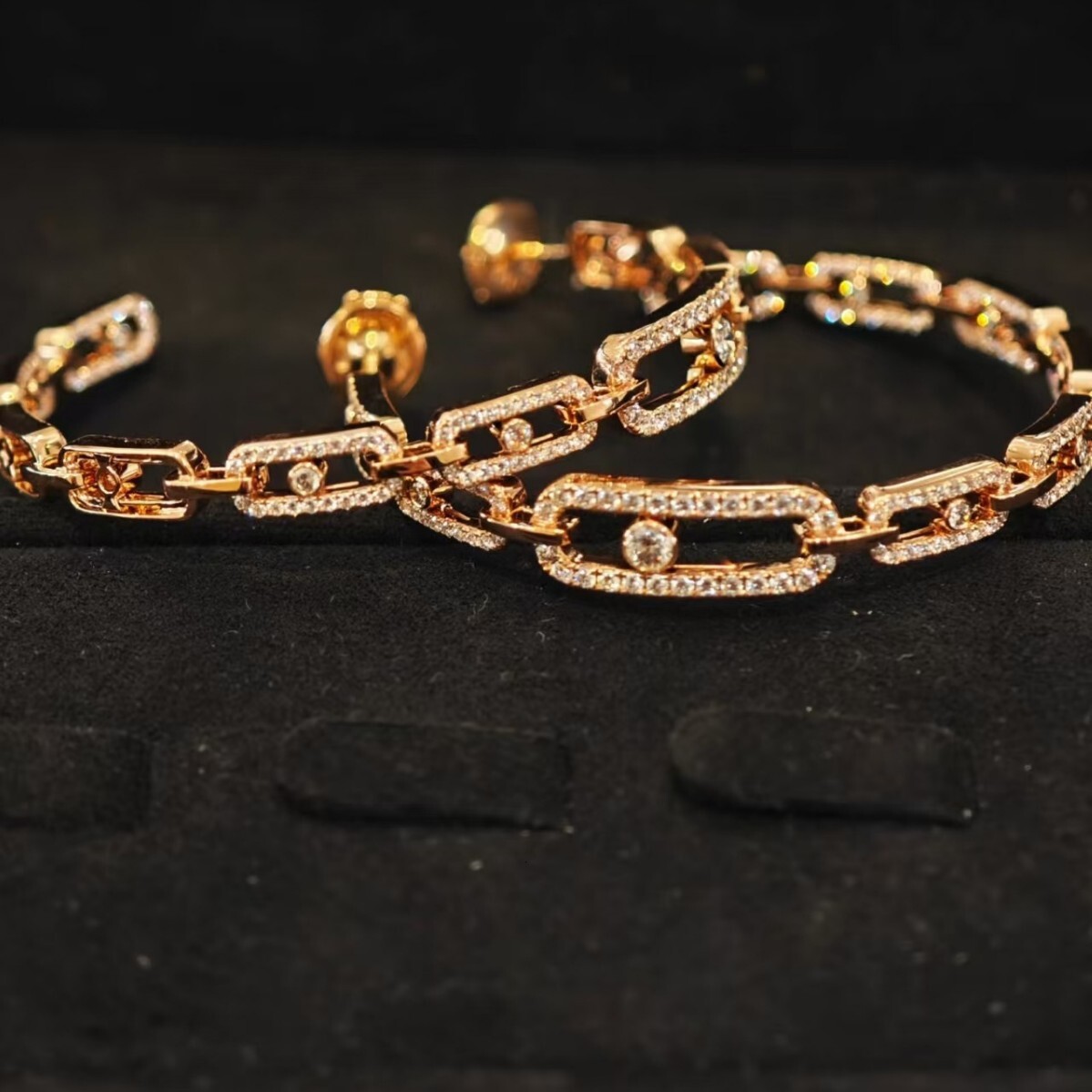 Mesikaa Bracelet à breloques créateur de bijoux Messikaas Bracelet de bijoux grandes boucles d'oreilles coulissantes luxueux artisanat lourd géom
