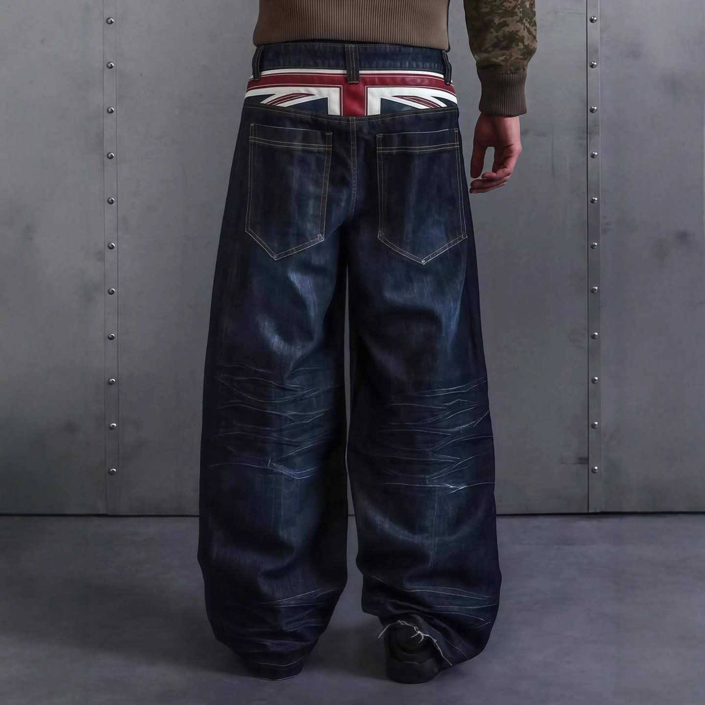 layered design creative and trendy with pleated details washed blue loose-fit straight-leg jeans L261020