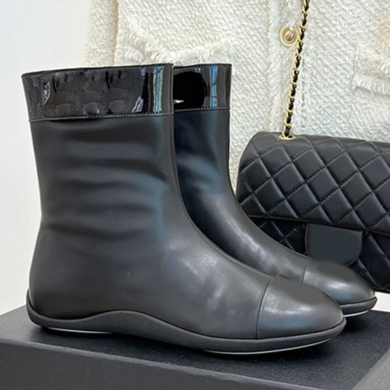 Ladies Versatile Flat Bottom Ankle Boots Premium Black Leather Metal Decoration Booties Suitable Autumn Winter daily Outfit